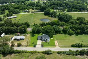 2021 Strangmeier Rd, Brenham, TX 77833 - Photo 19