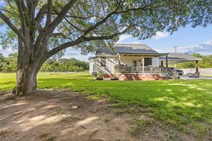 2021 Strangmeier Rd, Brenham, TX 77833 - Photo 15