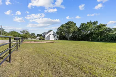 2021 Strangmeier Road, Brenham, TX 77833 - Photo 15