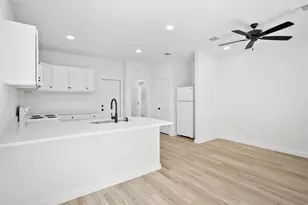 602 Sheeley St, Brenham, TX 77833 - Photo 7