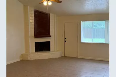 8307 Bird Meadow Lane, Houston, TX 77489 - Photo 3