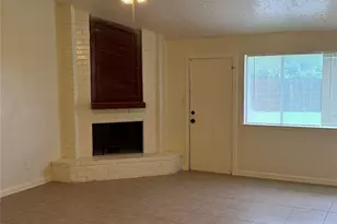 8307 Bird Meadow Ln, Houston, TX 77489 - Photo 3