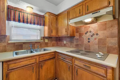 2015 Tanglelane Street, Richmond, TX 77469 - Photo 9