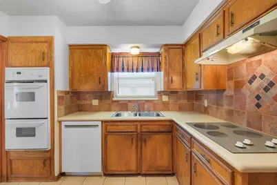 2015 Tanglelane Street, Richmond, TX 77469 - Photo 11