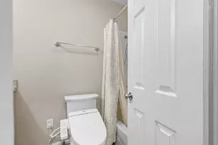 161 Litchfield Ln, Houston, TX 77024 - Photo 29