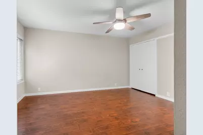 161 Litchfield Lane, Houston, TX 77024 - Photo 17