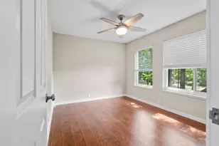 161 Litchfield Ln, Houston, TX 77024 - Photo 19