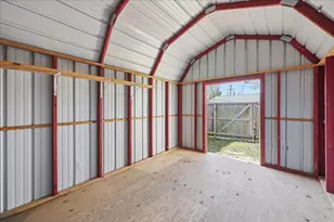 1709 Robin Ave, Orange, TX 77632 - Photo 23