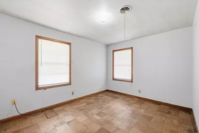 1709 Robin Avenue, Orange, TX 77632 - Photo 17