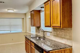 3022 Sam Houston Dr, Sugar Land, TX 77479 - Photo 5