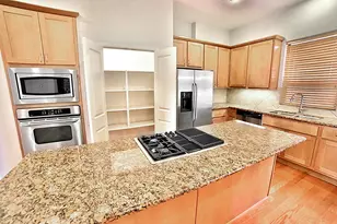 407 Jackson Hill St, Houston, TX 77007 - Photo 7