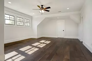 1901 Bradshaw St, Houston, TX 77008 - Photo 23