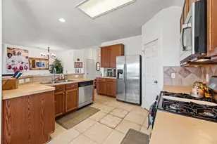 2355 Emory Knoll Dr, Fresno, TX 77545 - Photo 9