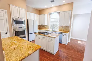 1247 Misty Lake Ct, Sugar Land, TX 77498 - Photo 9