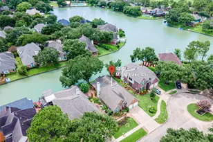 1247 Misty Lake Ct, Sugar Land, TX 77498 - Photo 29