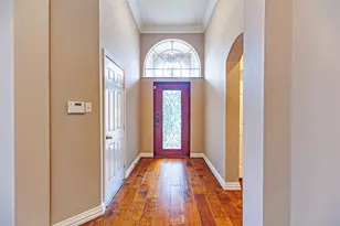 1247 Misty Lake Ct, Sugar Land, TX 77498 - Photo 5