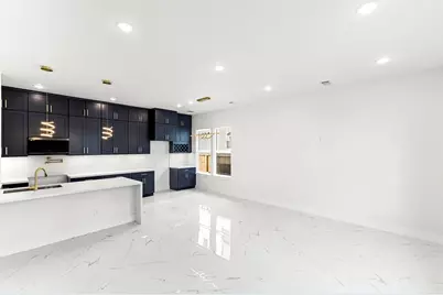 7550 Dyer Street, Houston, TX 77088 - Photo 3