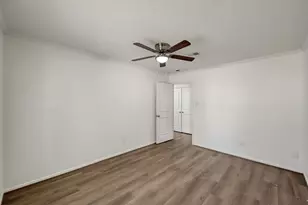 212 Oxford Dr, Conroe, TX 77303 - Photo 15