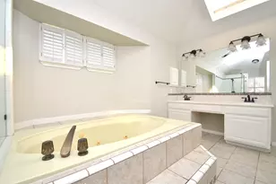12739 Skyknoll Ln, Houston, TX 77082 - Photo 23