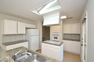12739 Skyknoll Ln, Houston, TX 77082 - Photo 15