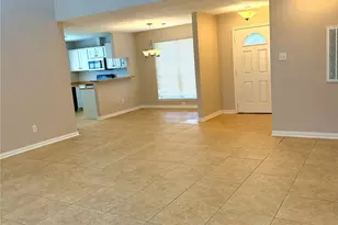 16819 Red Gully Dr, Sugar Land, TX 77498 - Photo 5