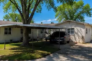 513 Scott St, Tye, TX 79563 - Photo 15