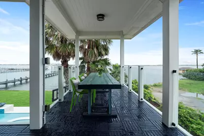 1026 Lillian Lane, Galveston, TX 77554 - Photo 31
