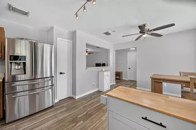 8302 Sanford Street, Baytown, TX 77521 - Photo 9