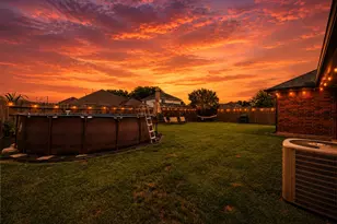 8302 Sanford St, Baytown, TX 77521 - Photo 23