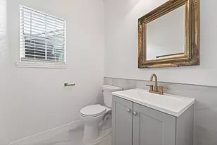 2431 Parkwood Ln, Sugar Land, TX 77479 - Photo 11