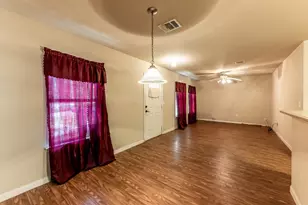 303 Sowell Dr, Huntsville, TX 77320 - Photo 7