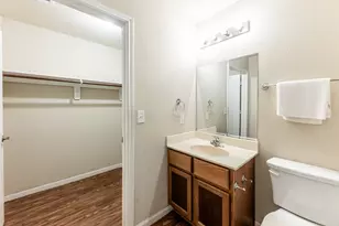 303 Sowell Dr, Huntsville, TX 77320 - Photo 17