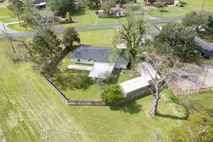 1327 Hodges Ln, Wharton, TX 77488 - Photo 47