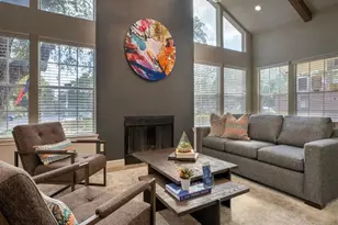 7610 Cameron Rd, Austin, TX 78752 - Photo 31