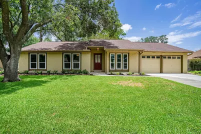 1008 Lost River Drive, Friendswood, TX 77546 - Photo 1