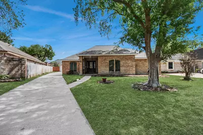 9014 Arcidian Forest Drive, Houston, TX 77088 - Photo 3