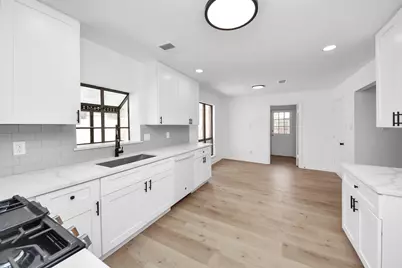 9014 Arcidian Forest Drive, Houston, TX 77088 - Photo 19