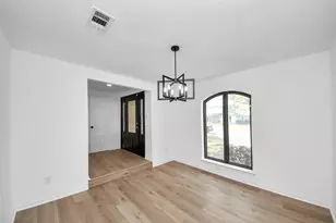 9014 Arcidian Forest Dr, Houston, TX 77088 - Photo 11