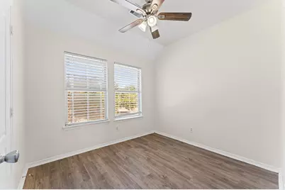 12011 Cobbs Creek Court, Houston, TX 77067 - Photo 11