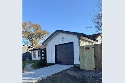 5634 Belneath Street, Houston, TX 77033 - Photo 9