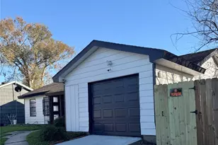 5634 Belneath St, Houston, TX 77033 - Photo 9