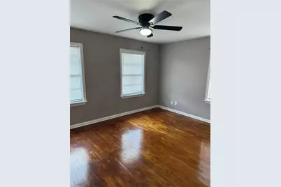 5634 Belneath Street, Houston, TX 77033 - Photo 5