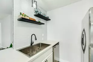 3220 69th St, Galveston, TX 77551 - Photo 11