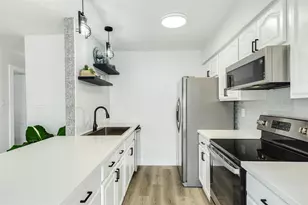 3220 69th St, Galveston, TX 77551 - Photo 17