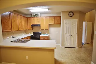 13051 Iris Garden Ln, Houston, TX 77044 - Photo 5