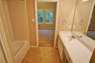 13051 Iris Garden Lane, Houston, TX 77044 - Photo 11