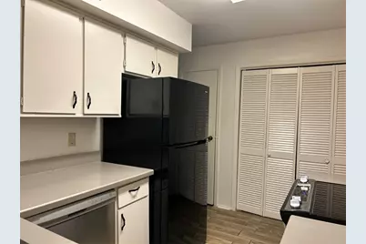 8038 Sands Point #B, Houston, TX 77036 - Photo 13