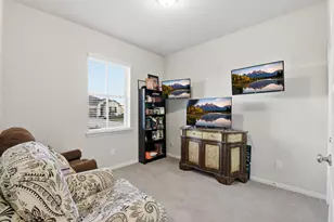 8434 Beacon Bay Cir, Baytown, TX 77523 - Photo 35