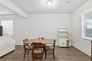 8434 Beacon Bay Cir, Baytown, TX 77523 - Photo 15