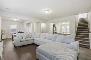 8434 Beacon Bay Cir, Baytown, TX 77523 - Photo 7